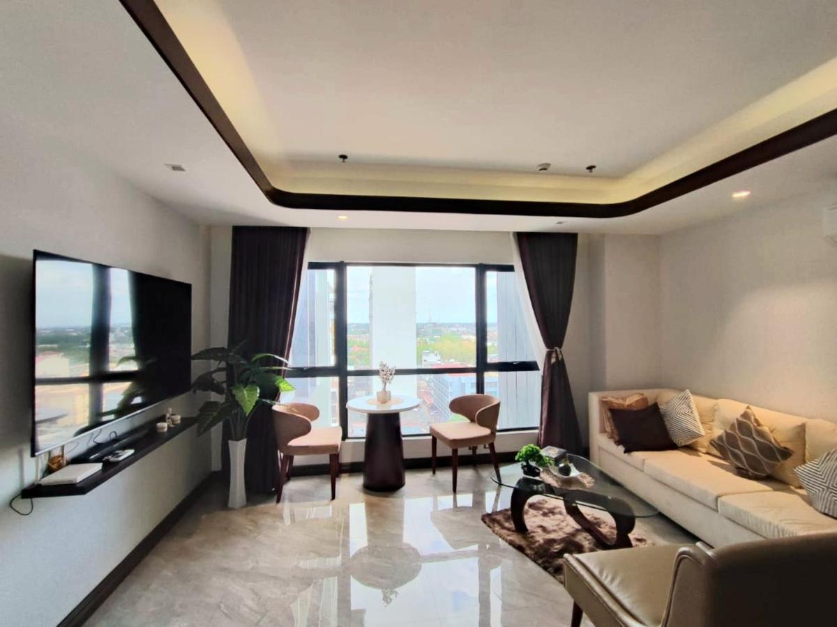 One Euphoria Prime Suite Hotel Angeles Exterior photo